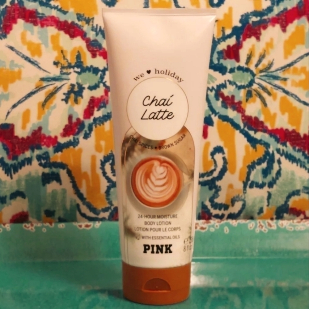Victoria's Secret PINK Pink Macaron & Chai Latte 24 Hr Moisture Body Lotion 😋